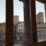 A Piazza Del Gesu 3*