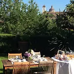 Bed & Breakfast A Piazza Del Gesu 3*