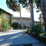 A Piazza Del Gesu 3*