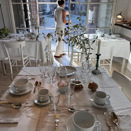 Bed & Breakfast A Piazza Del Gesù