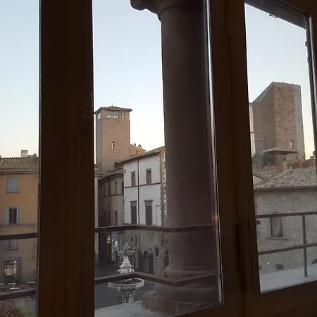 A Piazza Del Gesu 3*