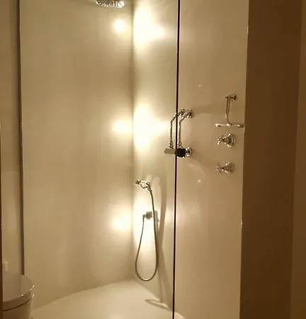 Bed & Breakfast A Piazza Del Gesù 3*